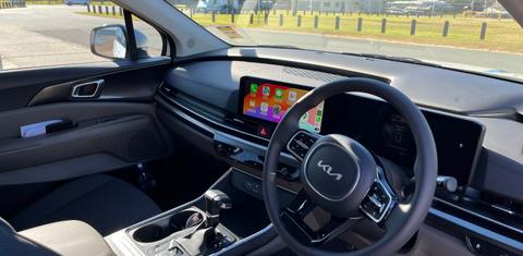 Kia CARNIVAL 2024