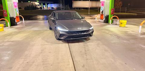 Hyundai Elantra 2024