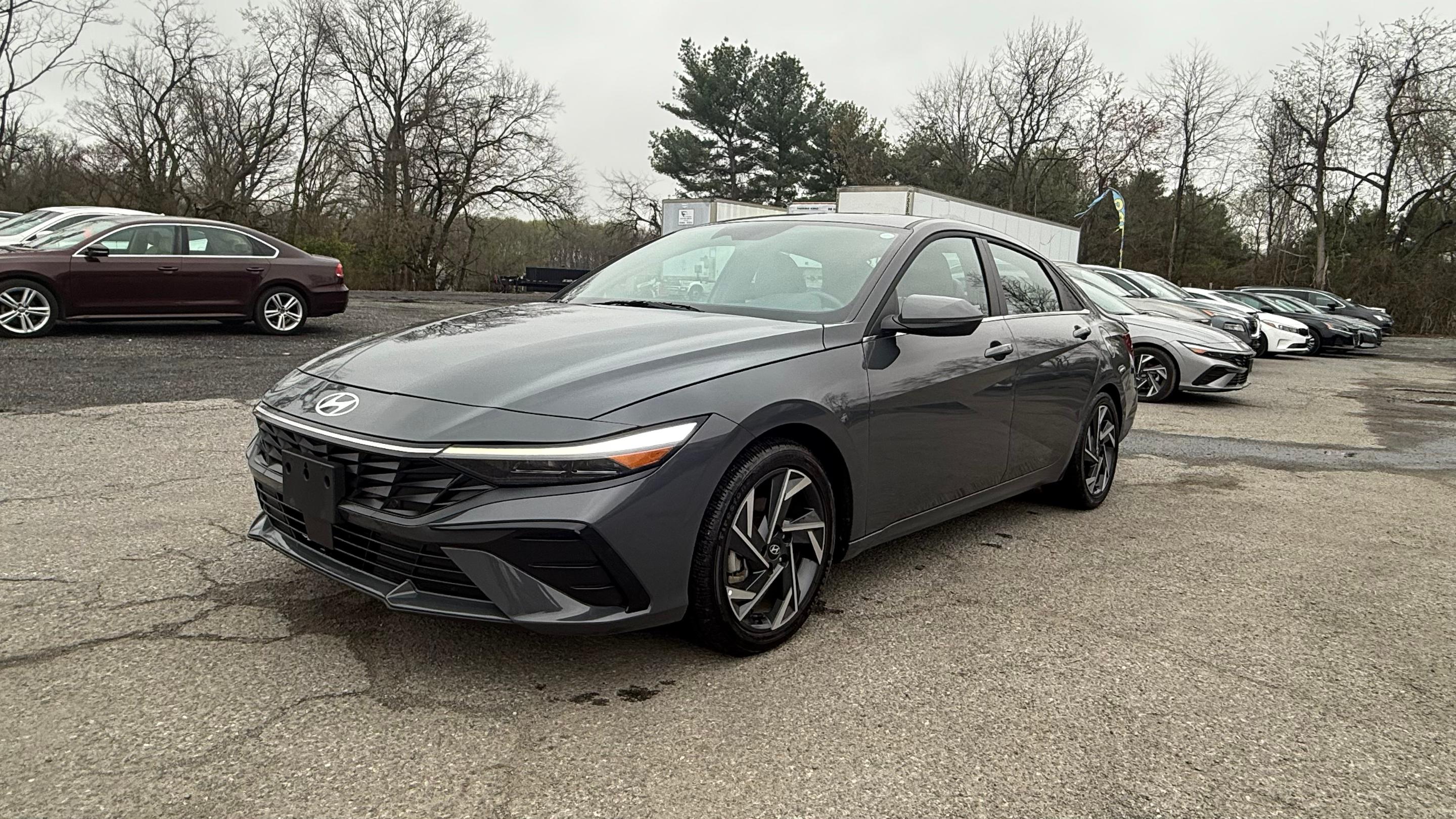 Hyundai Elantra Hybrid 2025 in New Castle, DE