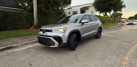 Volkswagen Taos 2025