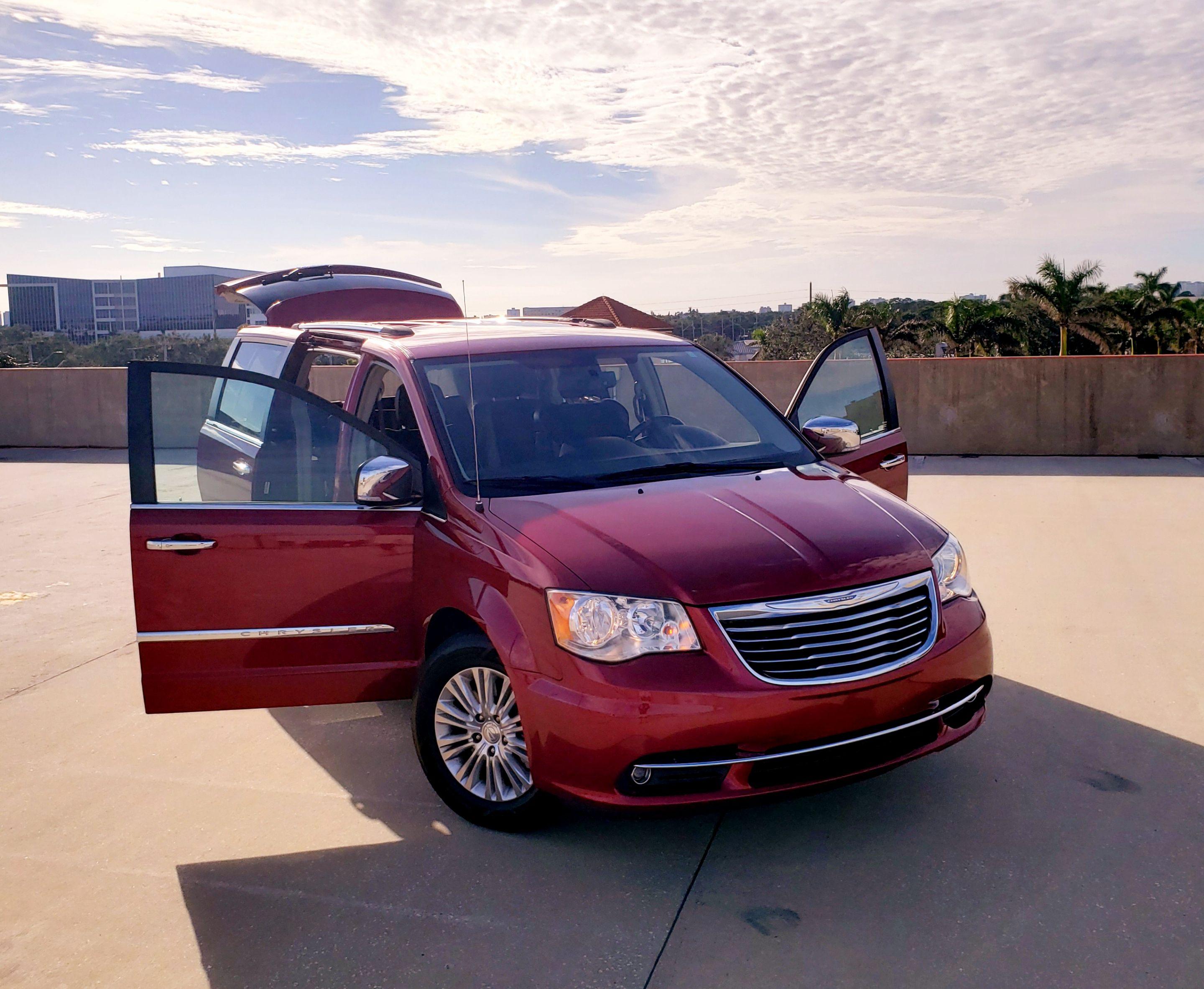 Chrysler Town & Country 2015 in 