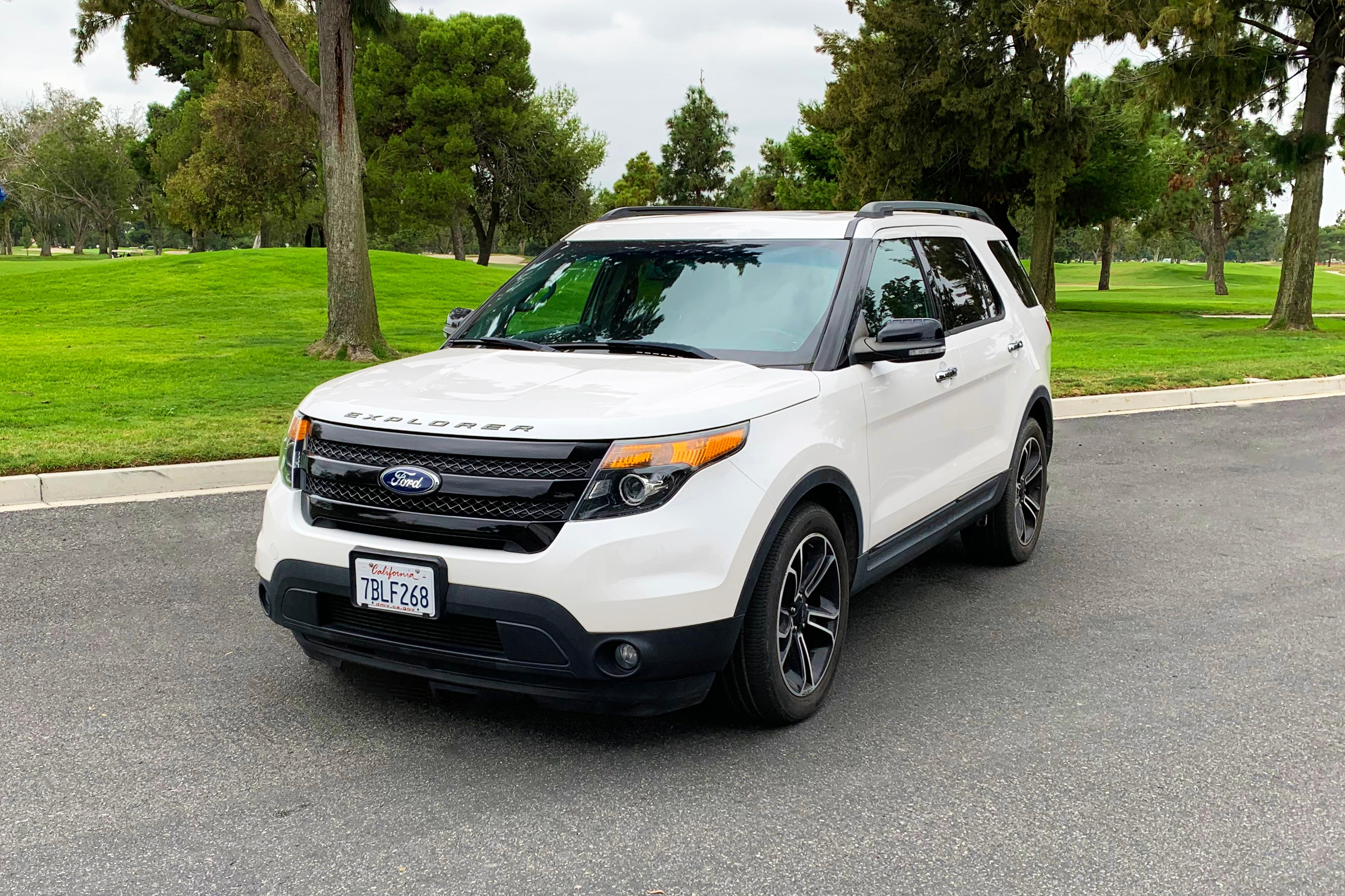 Ford Explorer 2014 in Fountain Valley, CA