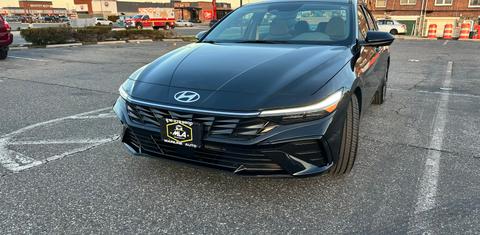 Hyundai Elantra 2025