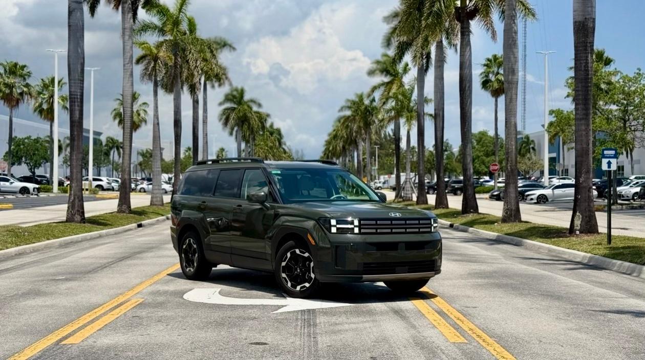 Hyundai Santa Fe 2026 in Hallandale Beach, FL