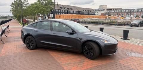Tesla Model 3 2025