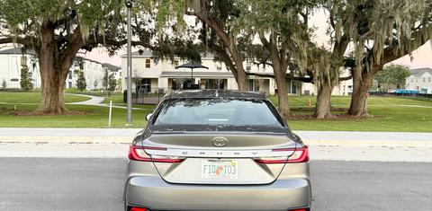 Toyota Camry Hybrid 2026