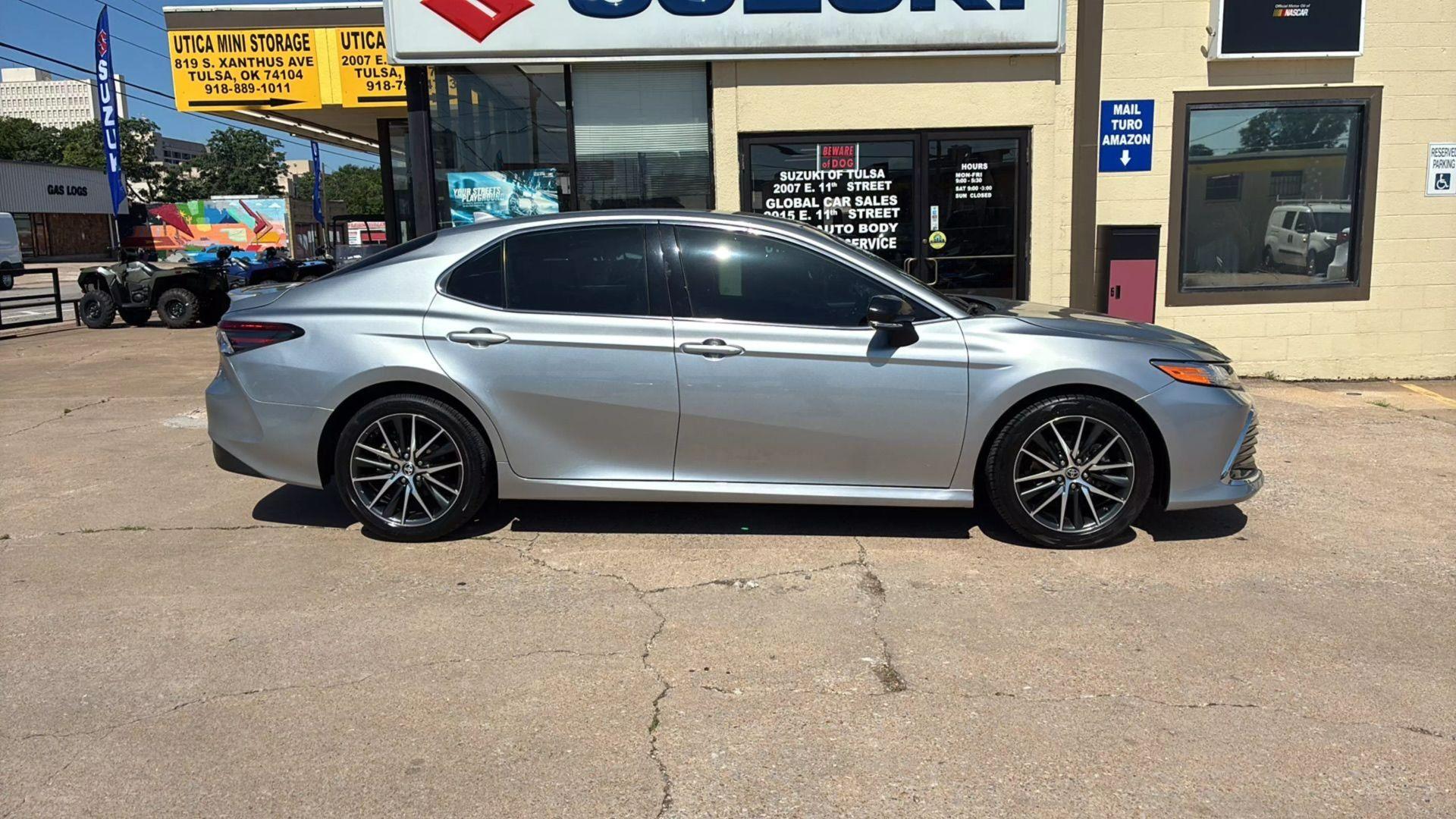 Toyota Camry 2024 in Tulsa, OK
