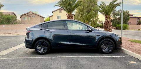 Tesla Model Y 2026