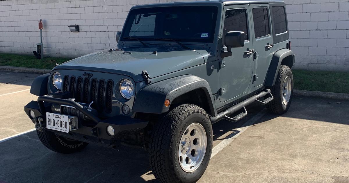 Jeep Wrangler Unlimited 2015 rental in Denton, TX by Robert W. Turo