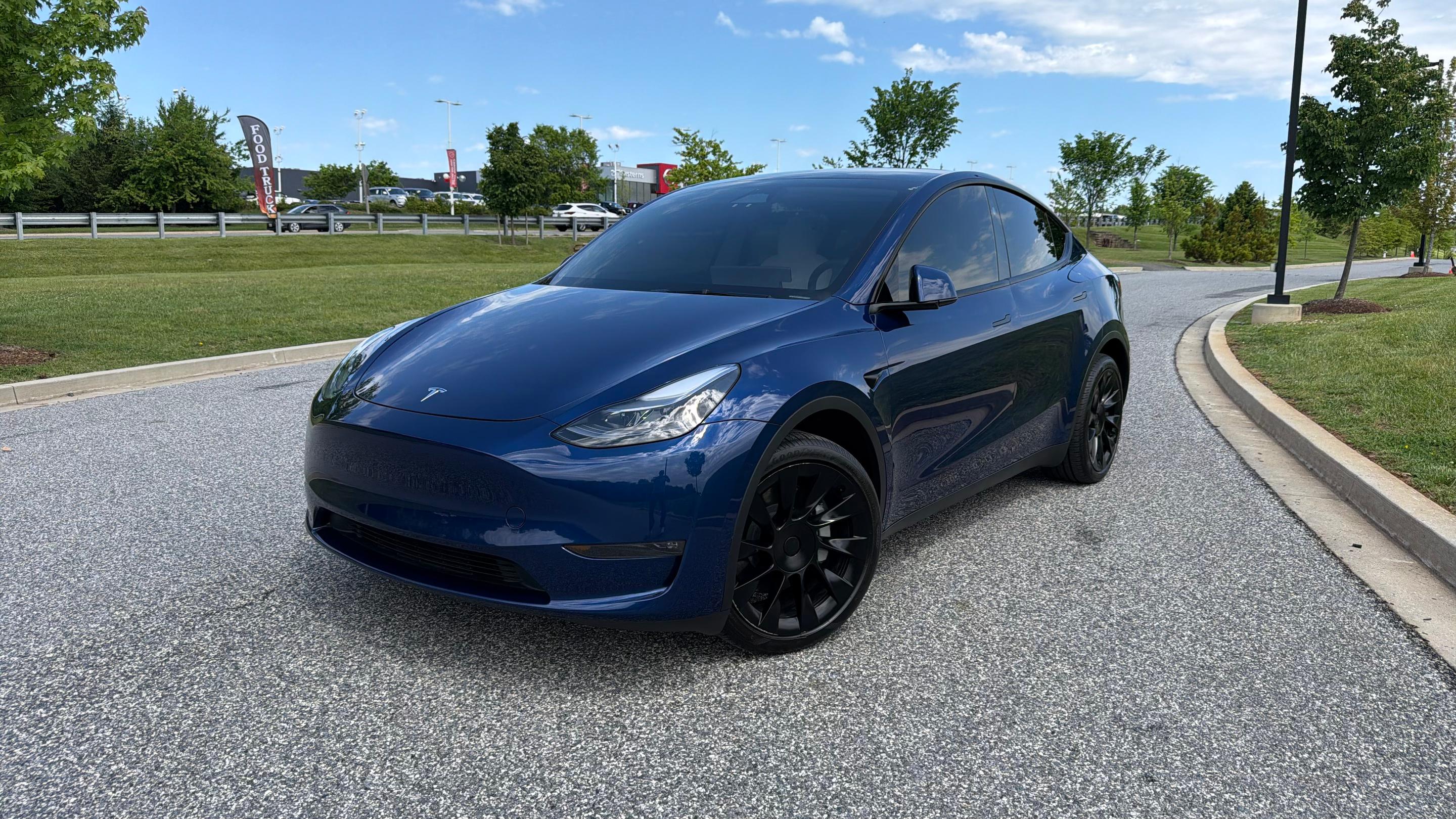 Tesla Model Y 2025 in Frederick, MD