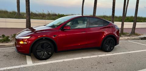 Tesla Model Y 2026