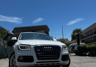 Audi Q5 car