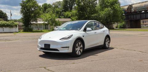 Tesla Model Y 2023