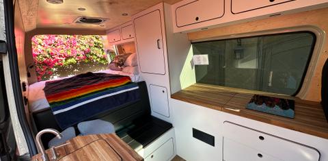 Mercedes-Benz Sprinter Crew 2023