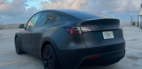 Tesla Model Y 2025