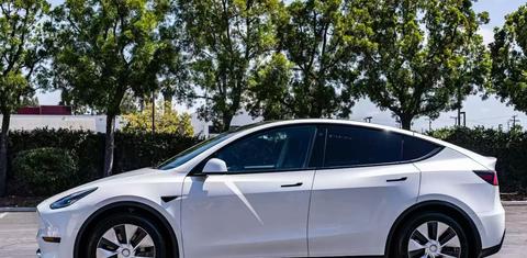 Tesla Model Y 2021