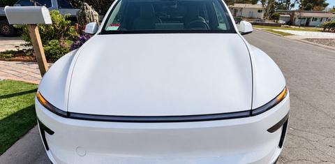 Tesla Model Y 2026