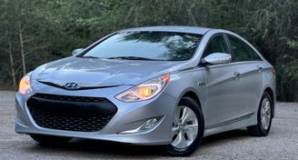 Hyundai Sonata Hybrid 2015 — Car rental alternative in Provo, UT