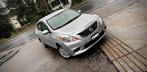 Nissan Versa 2014