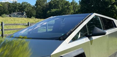 Tesla Cybertruck 2025