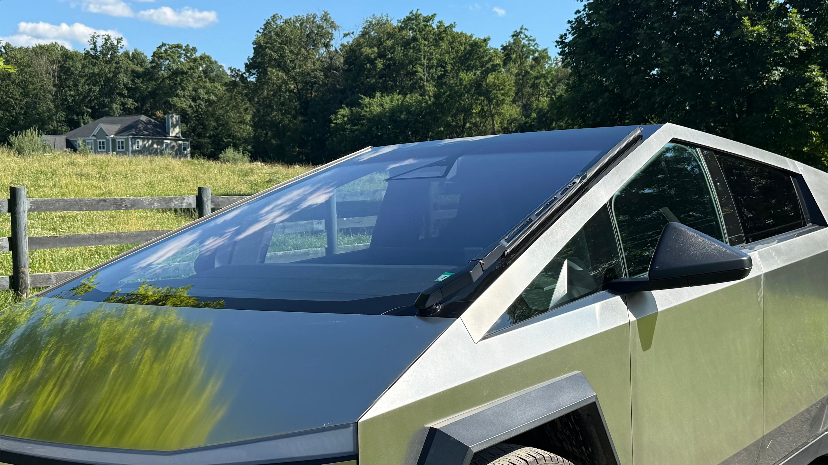 Tesla Cybertruck 2025 in Chantilly, VA
