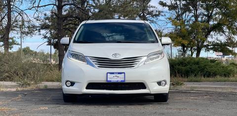 Toyota Sienna 2015