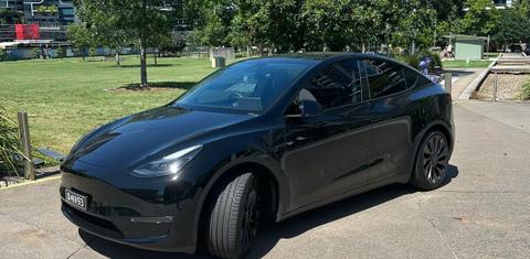 Tesla MODEL Y 2023