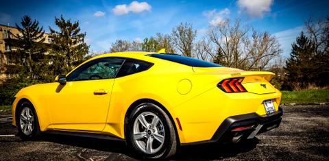 Ford Mustang 2024