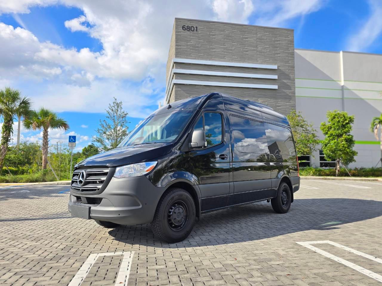 Mercedes-Benz Sprinter 2025 in Davie, FL