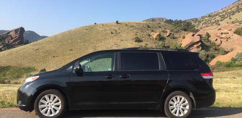 Toyota Sienna 2011