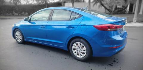 Hyundai Elantra 2017