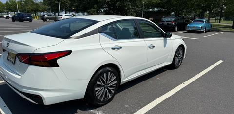 Nissan Altima 2025