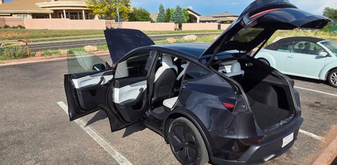 Tesla Model Y 2026