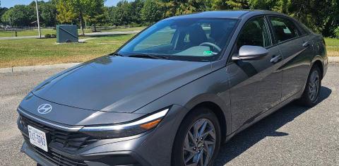 Hyundai Elantra 2024