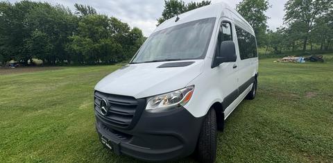 Mercedes-Benz Sprinter 2024