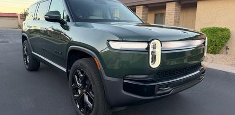 Rivian R1S 2026