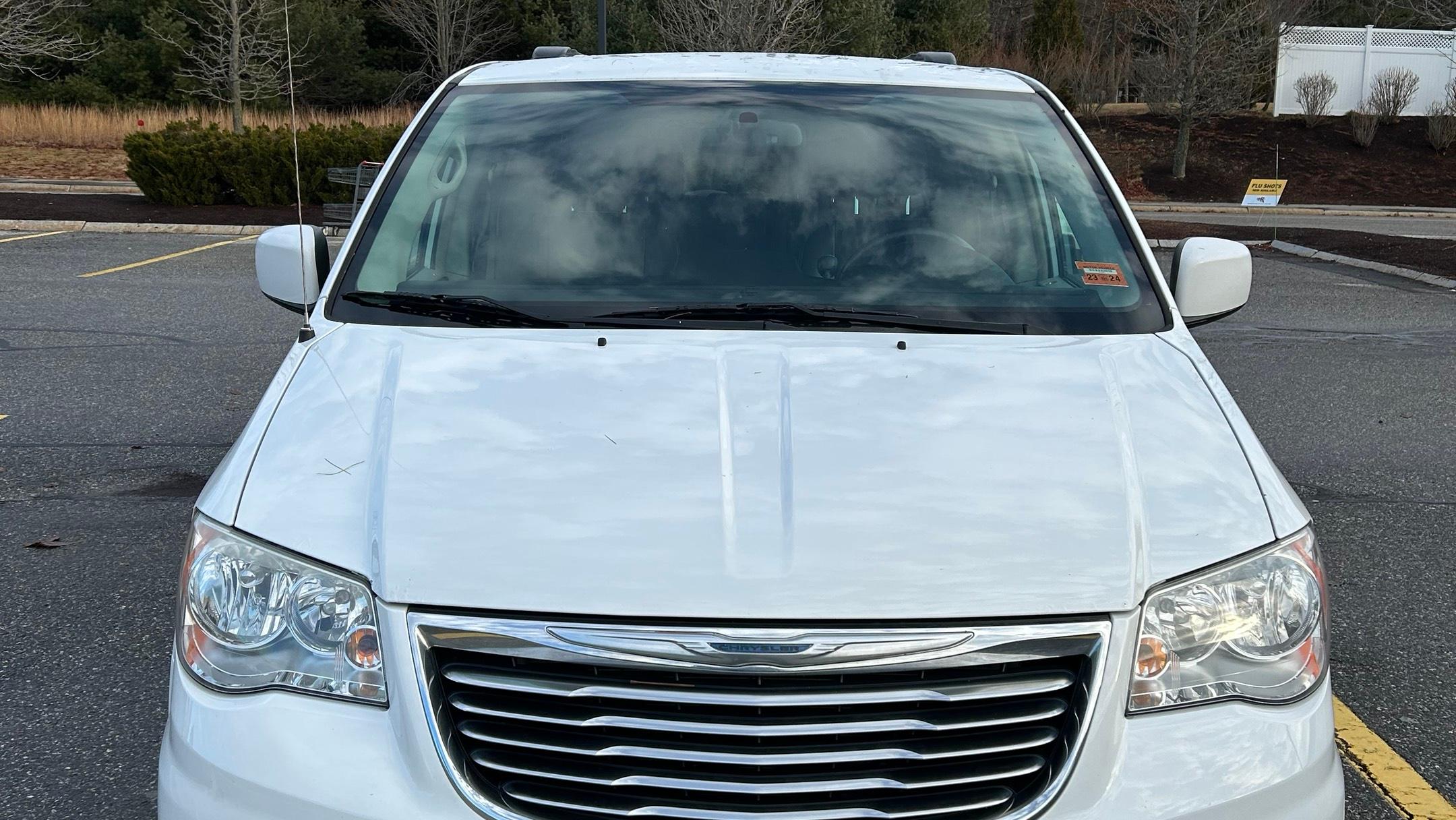 Chrysler Town & Country 2013 in Portsmouth, NH