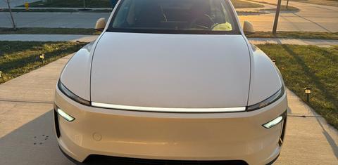 Tesla Model Y 2026