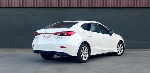 Mazda Mazda3 2015
