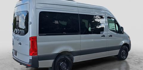 Mercedes-Benz Sprinter 2025