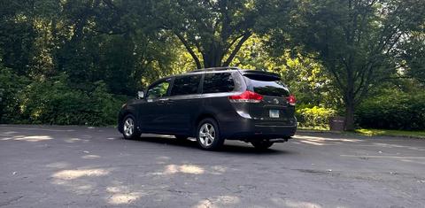 Toyota Sienna 2014