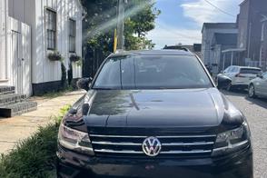 Volkswagen Tiguan car