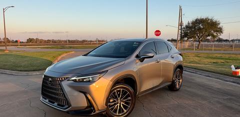Lexus NX 2024