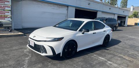 Toyota Camry Hybrid 2026
