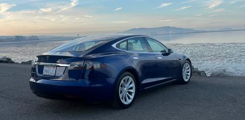 Tesla Model S 2016