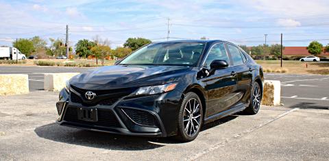 Toyota Camry 2021