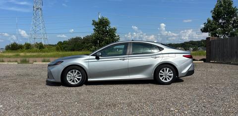 Toyota Camry Hybrid 2025