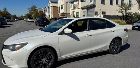 Toyota Camry 2016