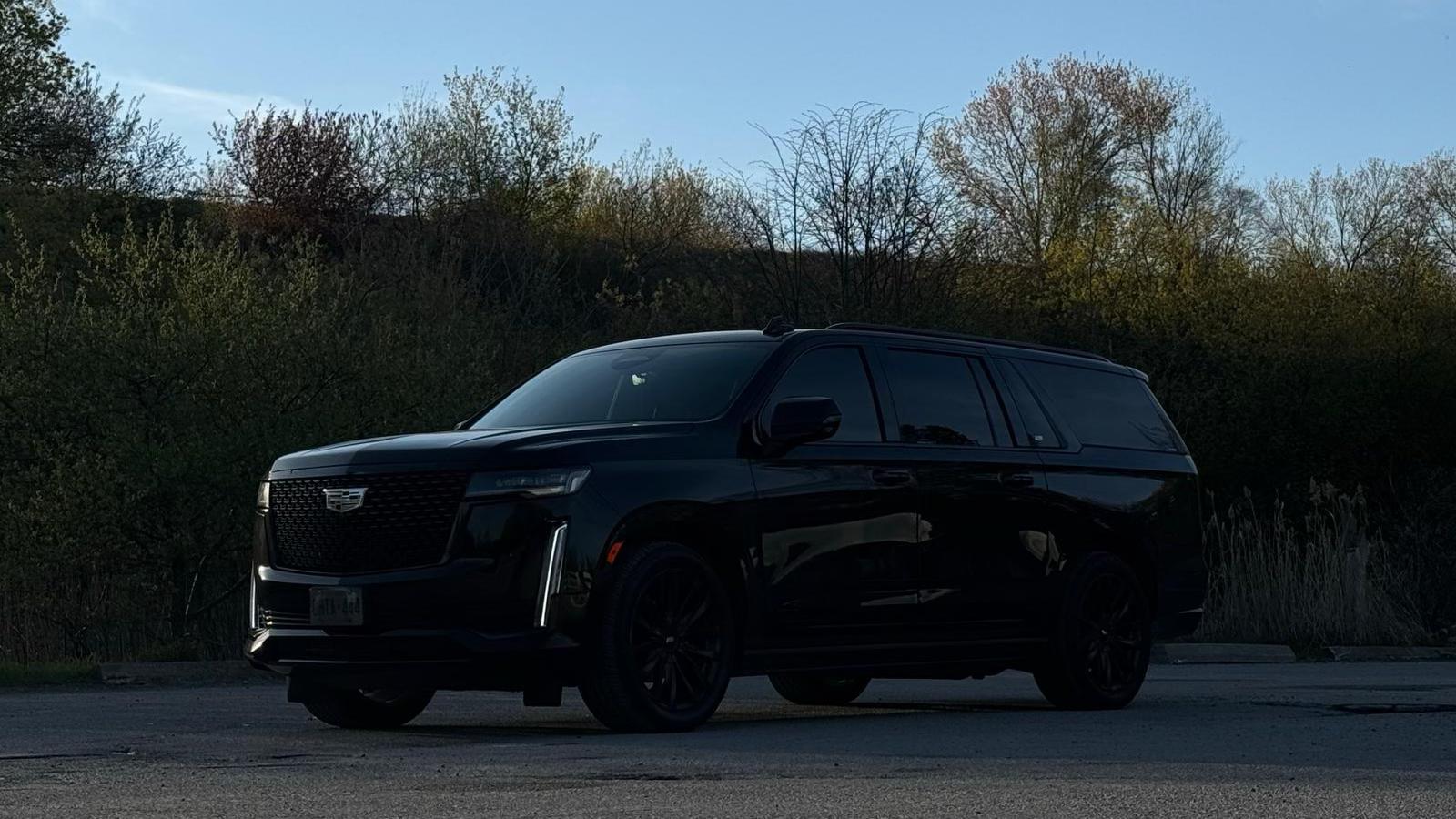 Cadillac Escalade ESV 2023 à Toronto, ON