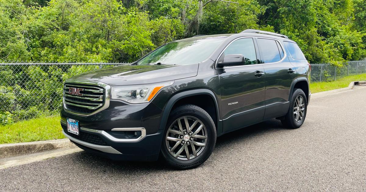 GMC Acadia 2017 rental in Jacksonville, FL by Alvin C. Turo